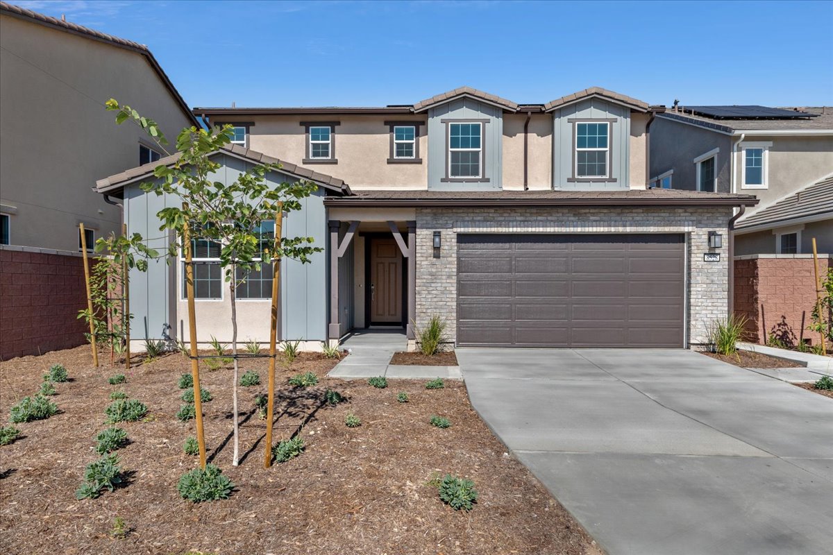 0049 8528 Toyon Street