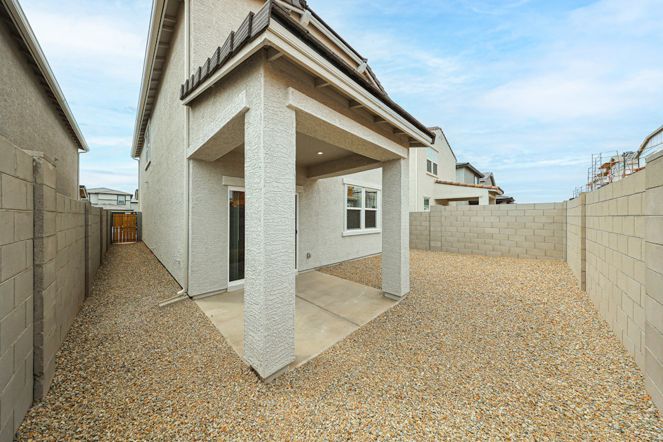 A building with pillars.