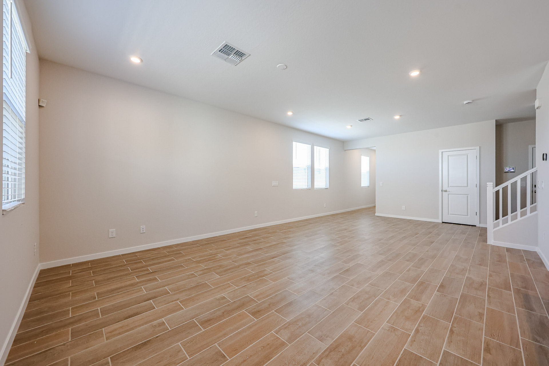 A large empty room.