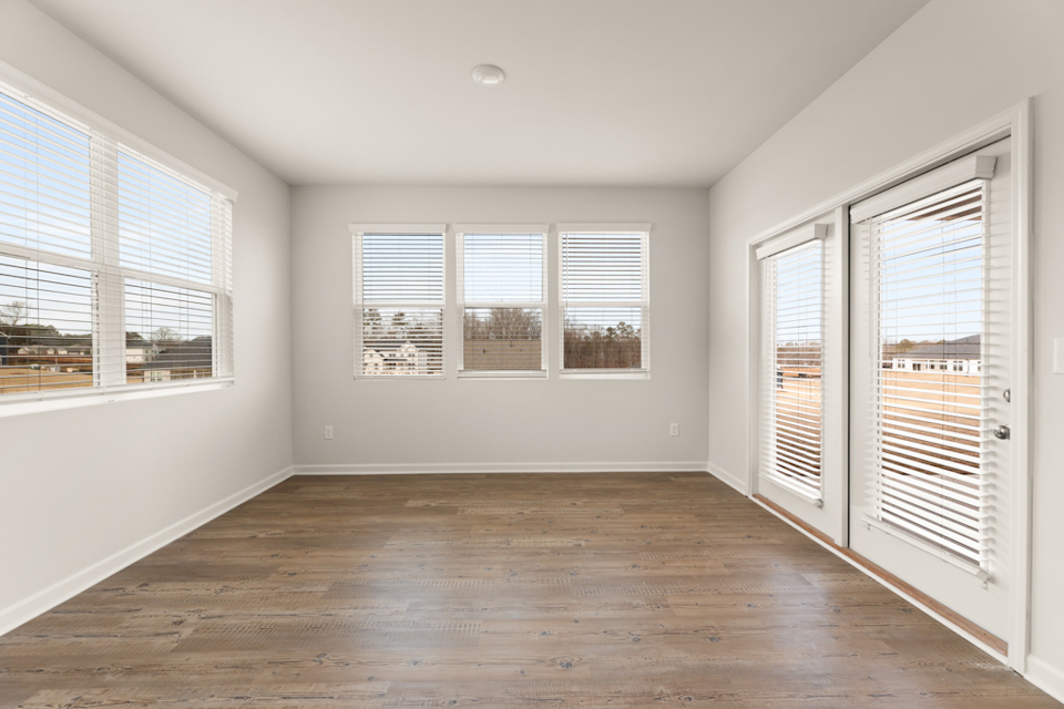 A room with windows.