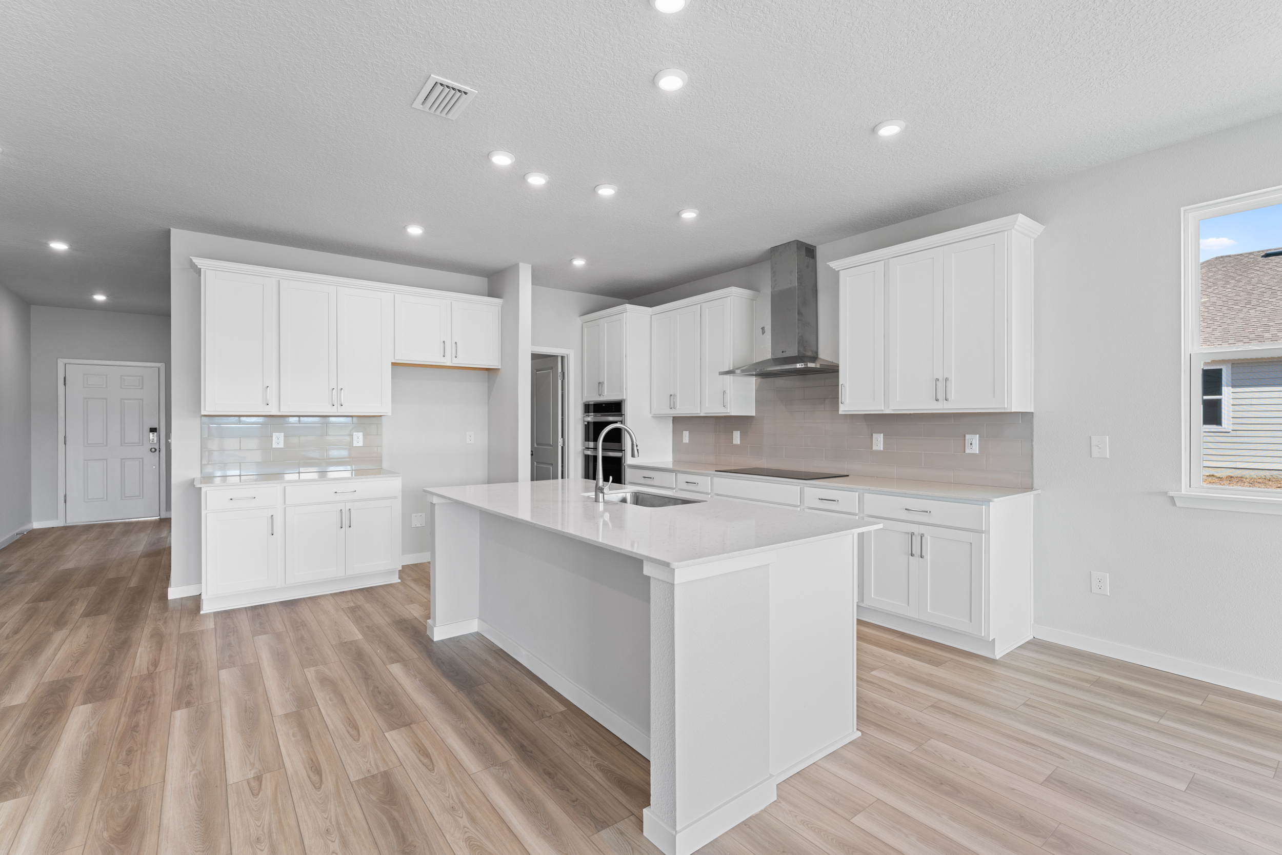 Lot 595 Chef's Kitchen with Island at NorthShore